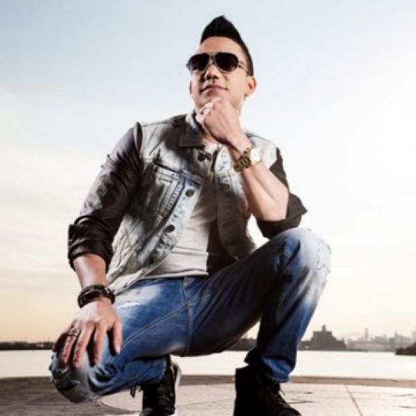 Elvis Martínez estrena el videoclip de "Tú Me Querías"