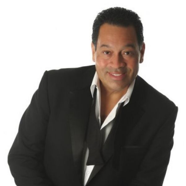 Tito Nieves es firmado por Zamora Music Group