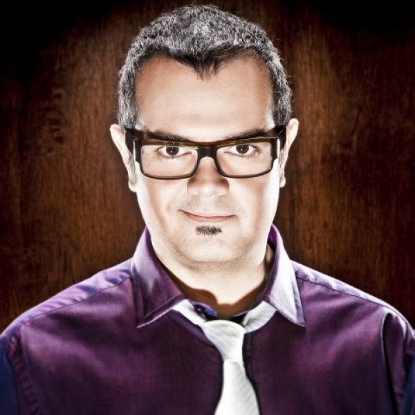 Aleks Syntek lanza álbum en vivo en iTunes