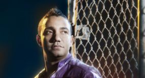 Elvis Mart&iacute;nez estren&oacute; su disco "Esperanza"