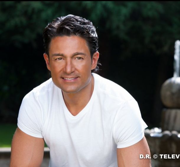 Fernando Colunga